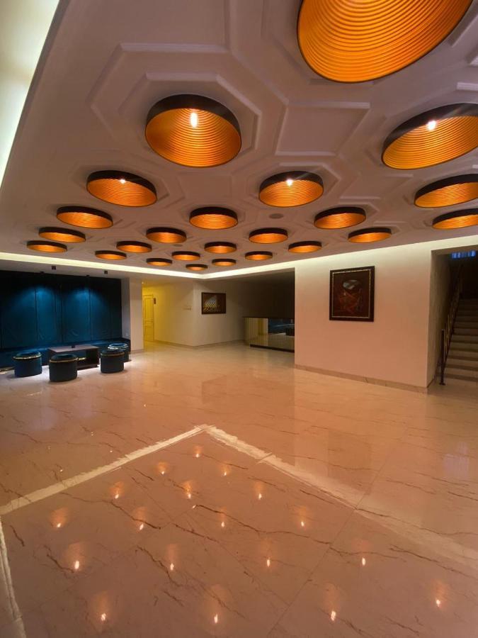 Barhat Hotel & Spa Тараз Екстериор снимка