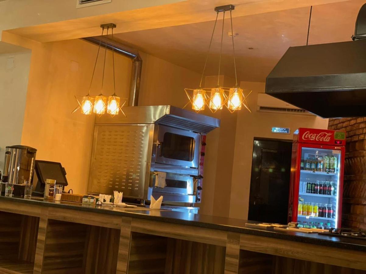 Barhat Hotel & Spa Тараз Екстериор снимка