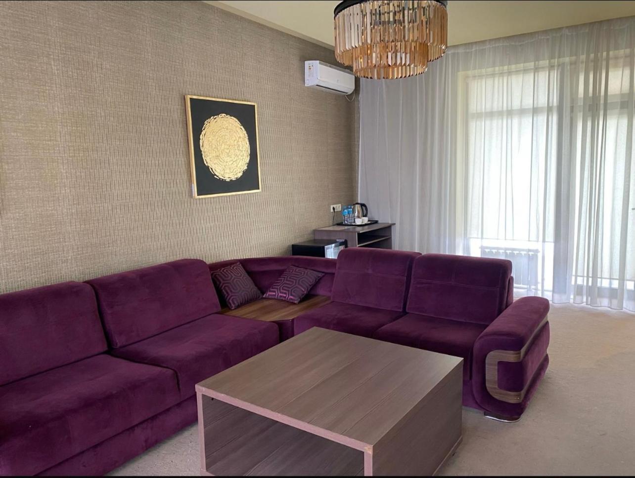 Barhat Hotel & Spa Тараз Екстериор снимка