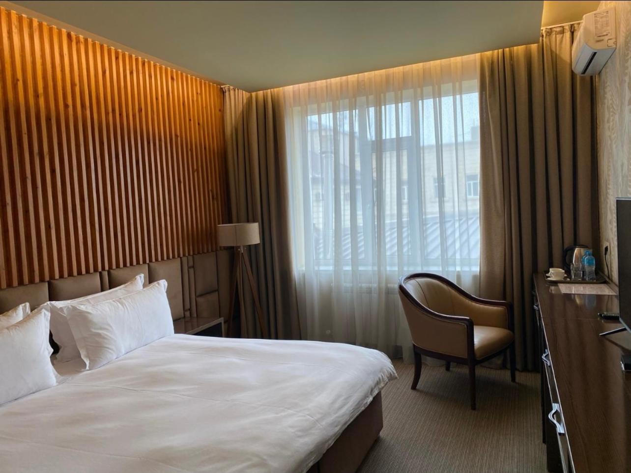 Barhat Hotel & Spa Тараз Екстериор снимка