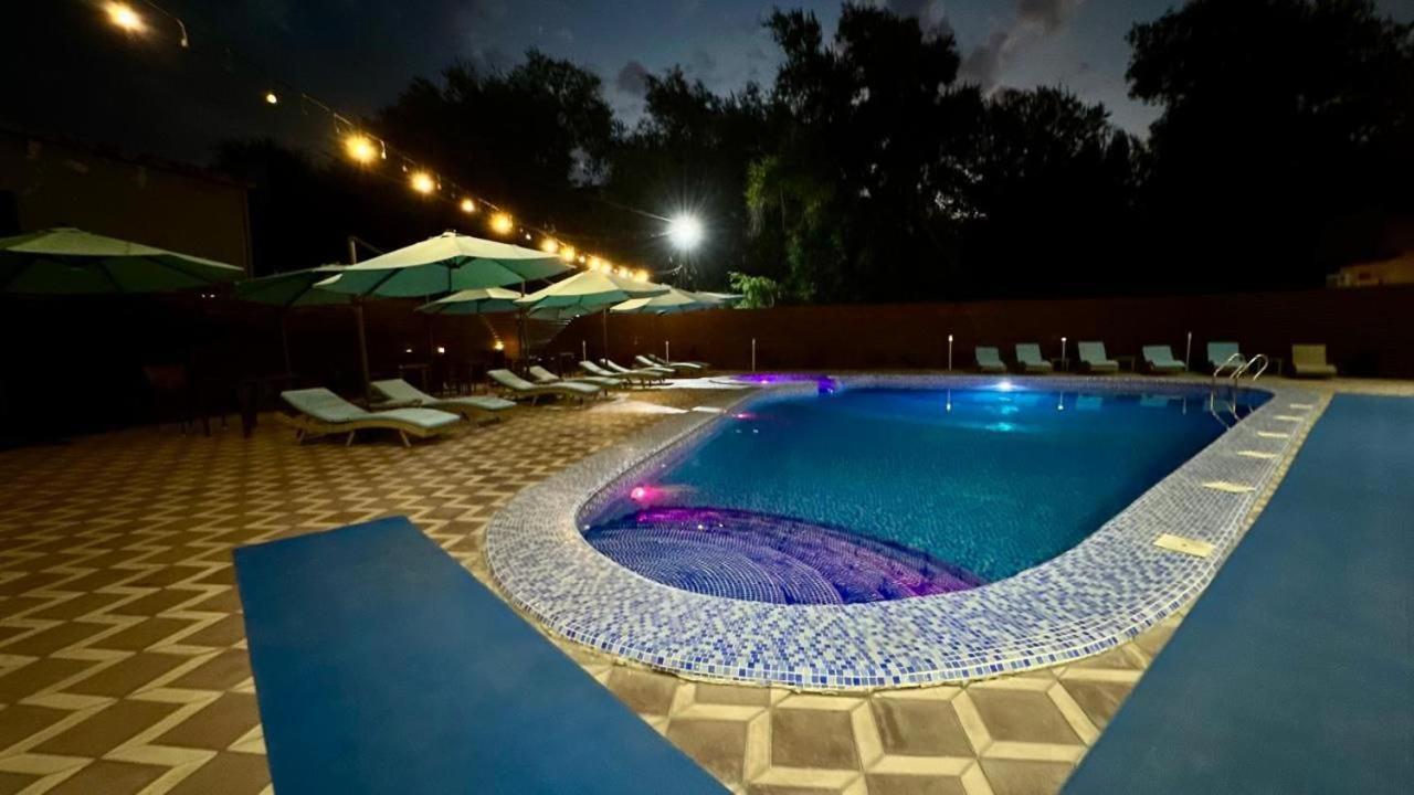 Barhat Hotel & Spa Тараз Екстериор снимка