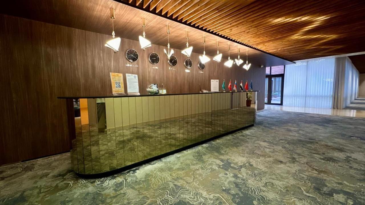 Barhat Hotel & Spa Тараз Екстериор снимка