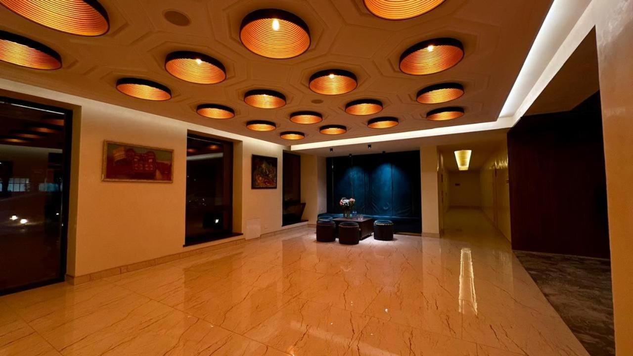 Barhat Hotel & Spa Тараз Екстериор снимка