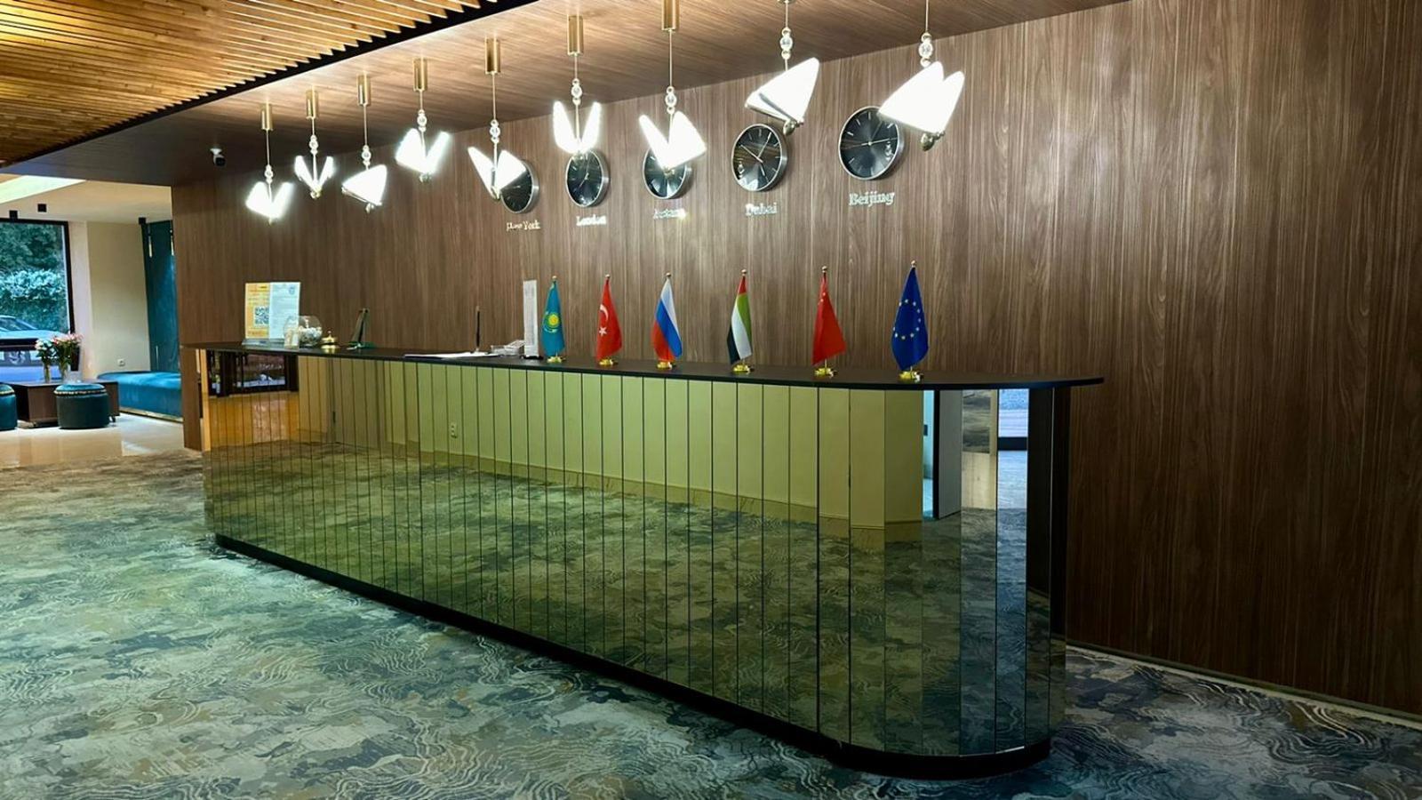 Barhat Hotel & Spa Тараз Екстериор снимка