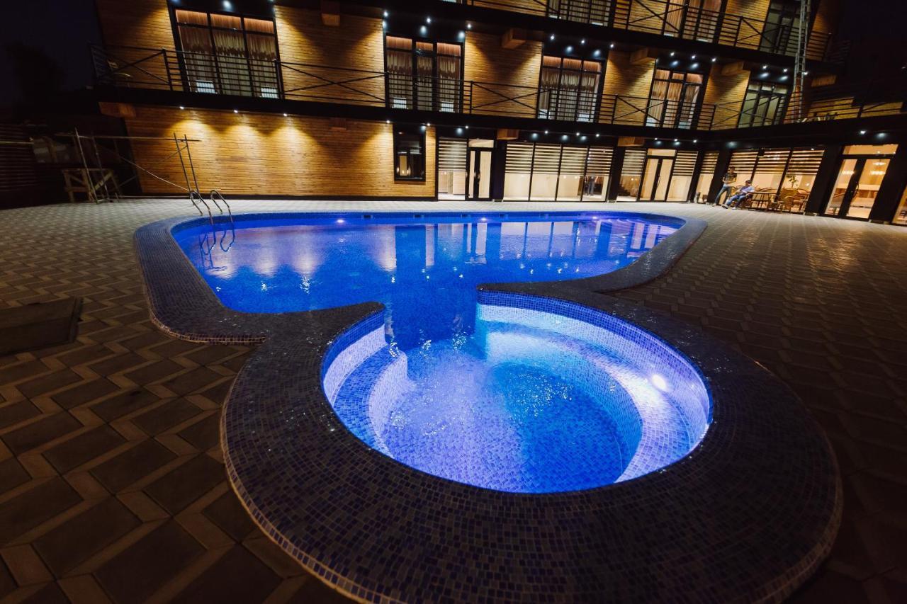 Barhat Hotel & Spa Тараз Екстериор снимка